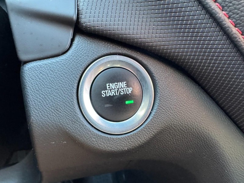 Chevrolet Equinox Vehicle Image 21