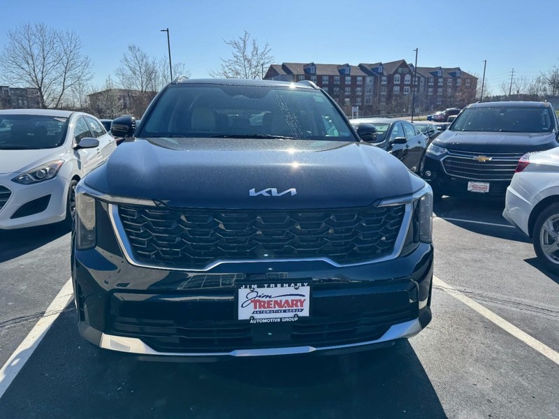 Kia Sorento Vehicle Image 03