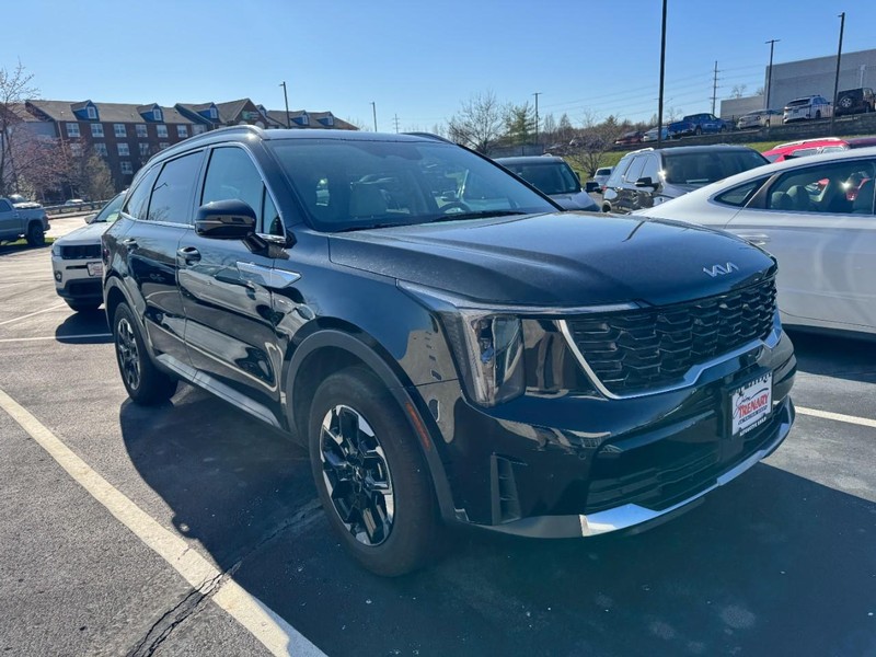 Kia Sorento Vehicle Image 04