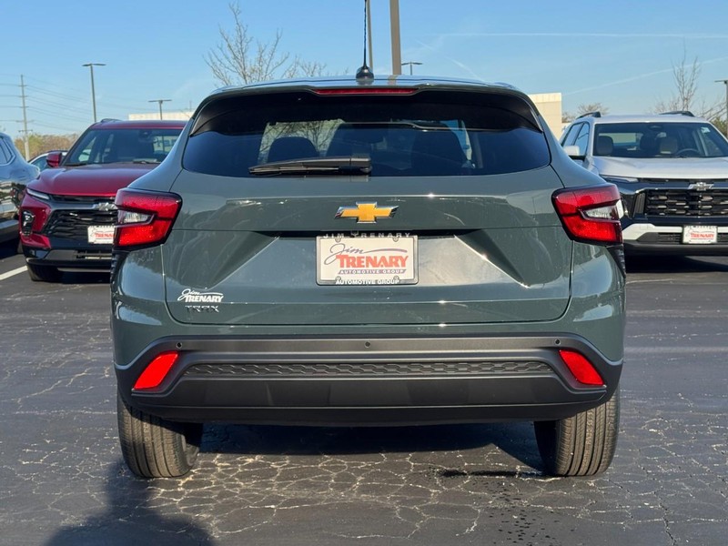 Chevrolet Trax Vehicle Image 04