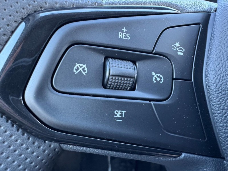 Chevrolet Trax Vehicle Image 11