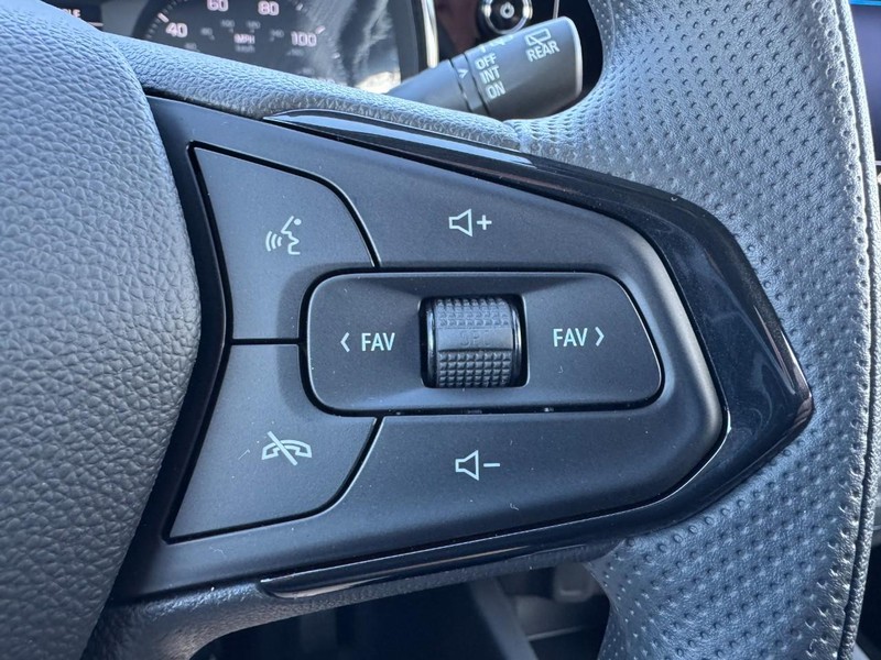 Chevrolet Trax Vehicle Image 12