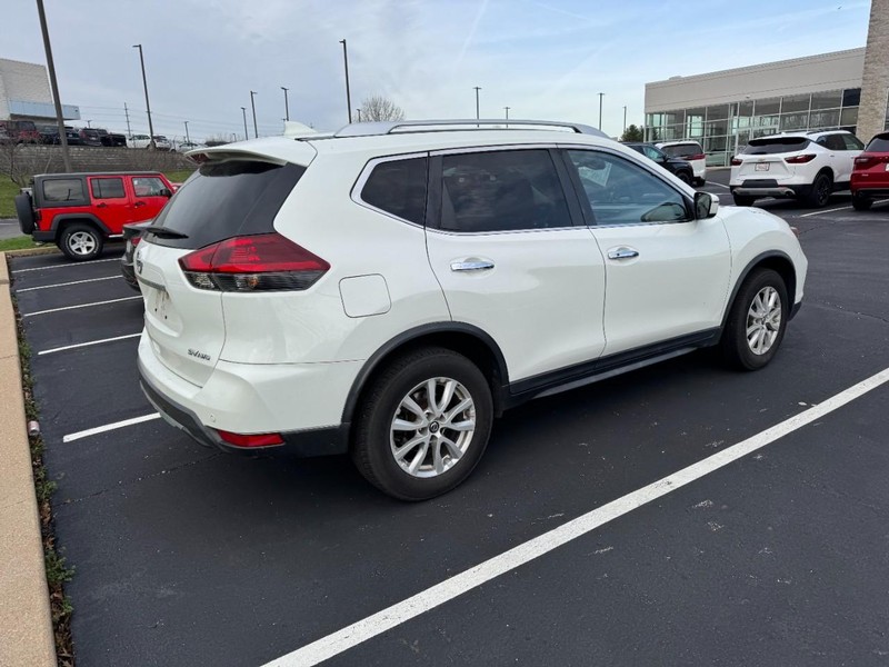 Nissan Rogue Vehicle Image 03