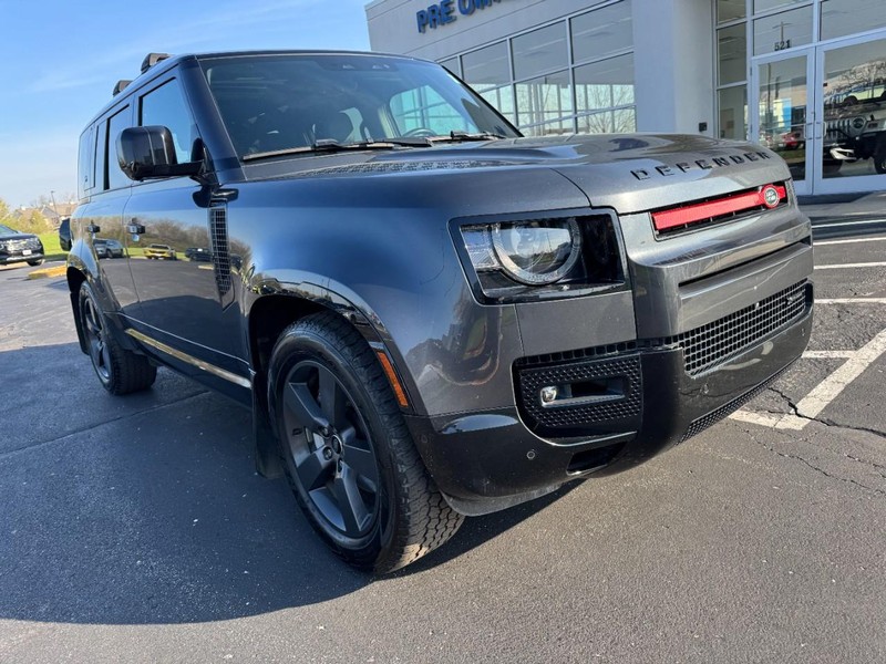 Land Rover Defender Vehicle Image 02