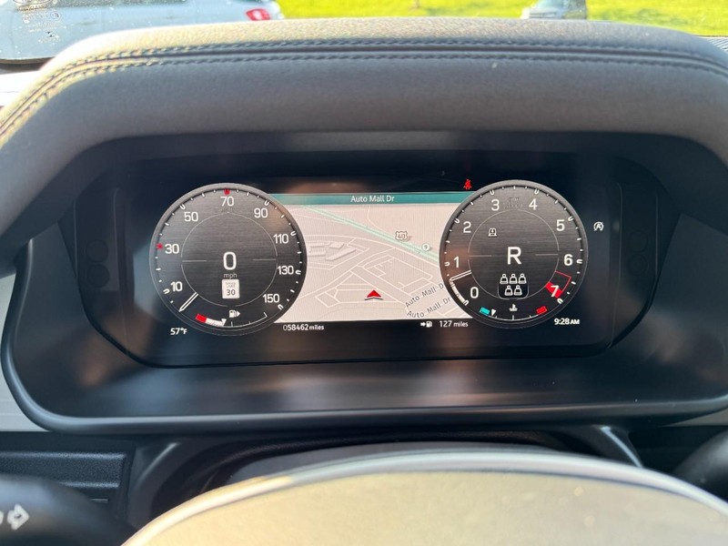 Land Rover Defender Vehicle Image 25