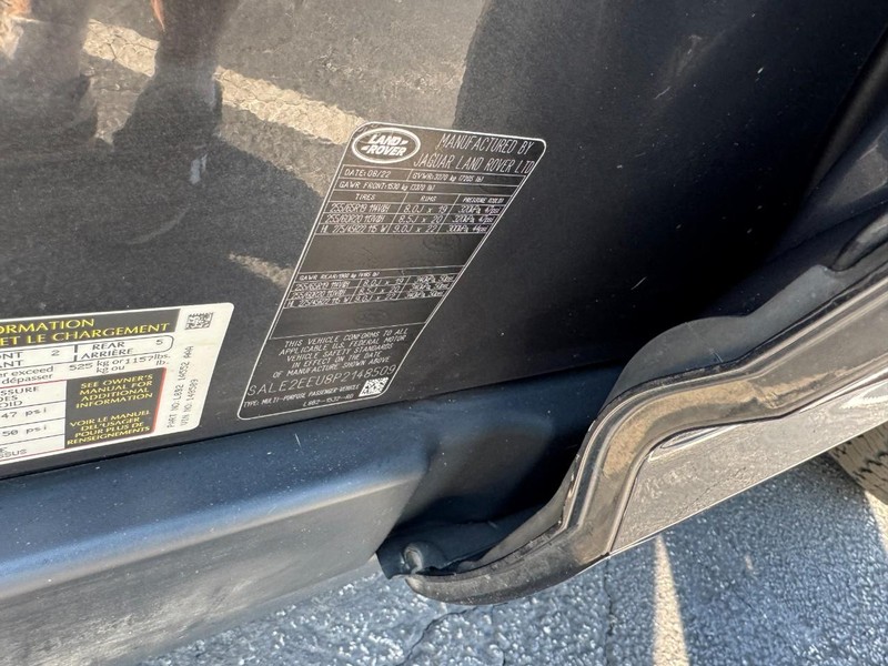 Land Rover Defender Vehicle Image 26