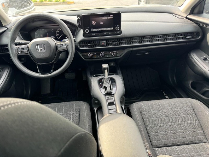 Honda HR-V Vehicle Image 11