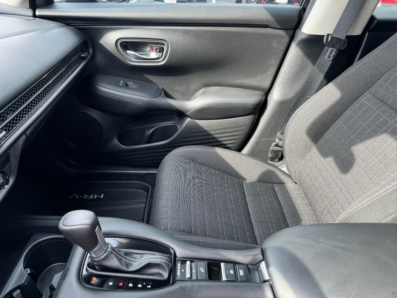 Honda HR-V Vehicle Image 13