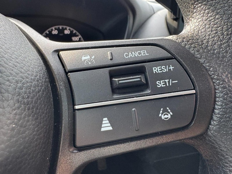 Honda HR-V Vehicle Image 17