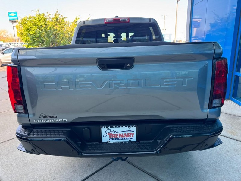 Chevrolet Colorado Vehicle Image 06