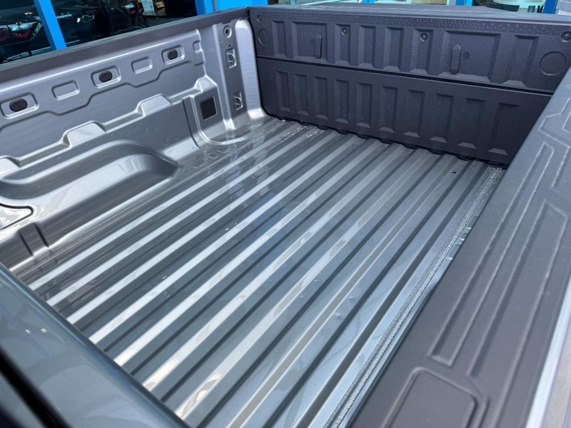 Chevrolet Colorado Vehicle Image 08