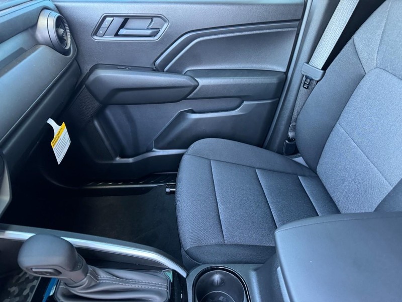 Chevrolet Colorado Vehicle Image 10