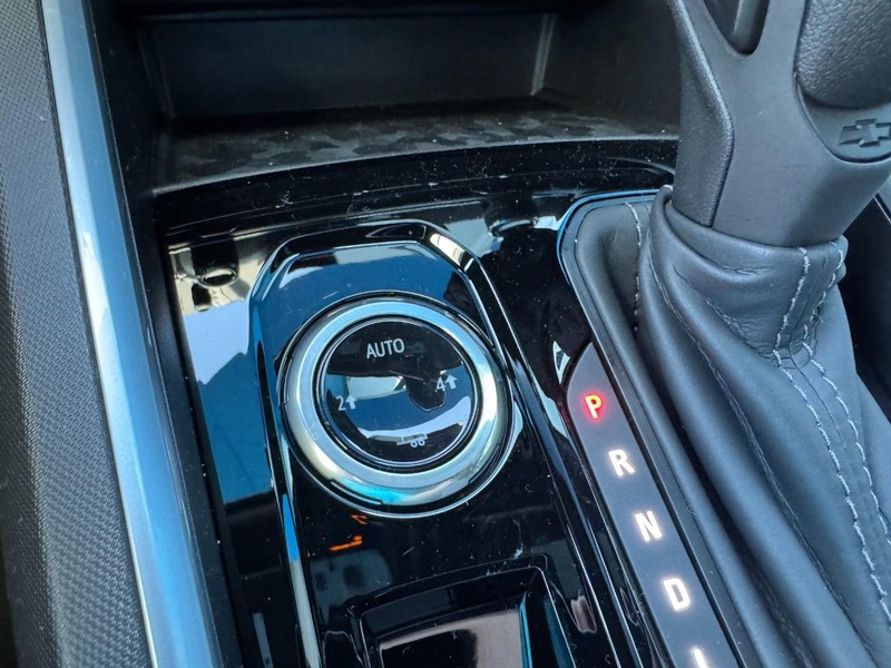 Chevrolet Colorado Vehicle Image 15