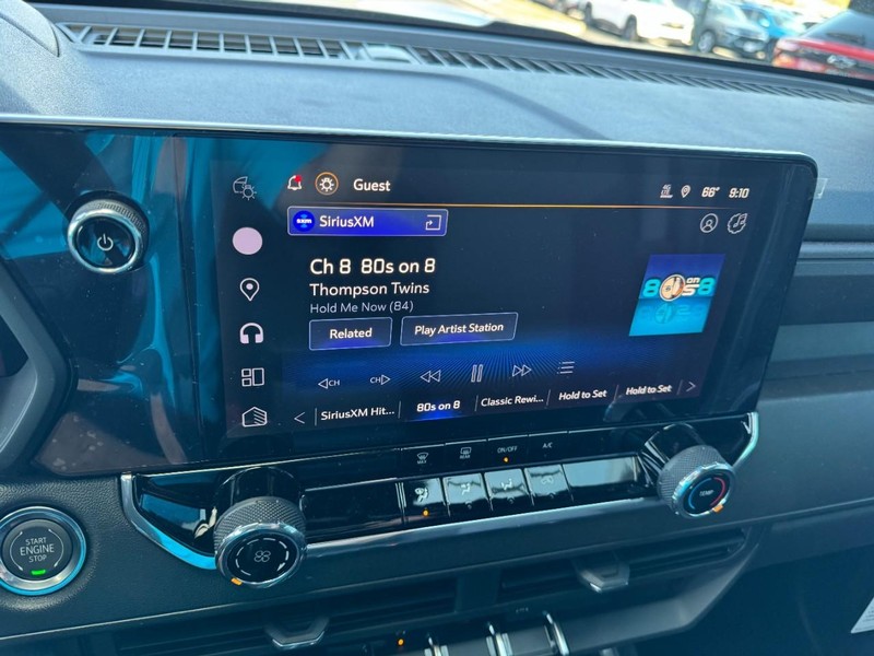 Chevrolet Colorado Vehicle Image 16