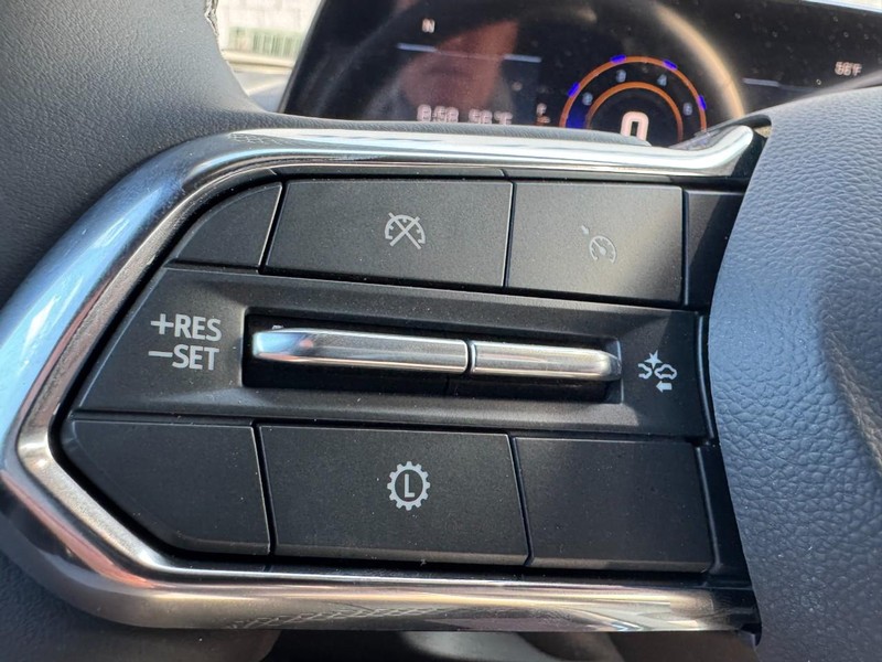 Chevrolet Traverse Vehicle Image 11