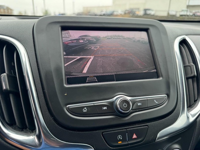 Chevrolet Equinox Vehicle Full-screen Gallery Image 20
