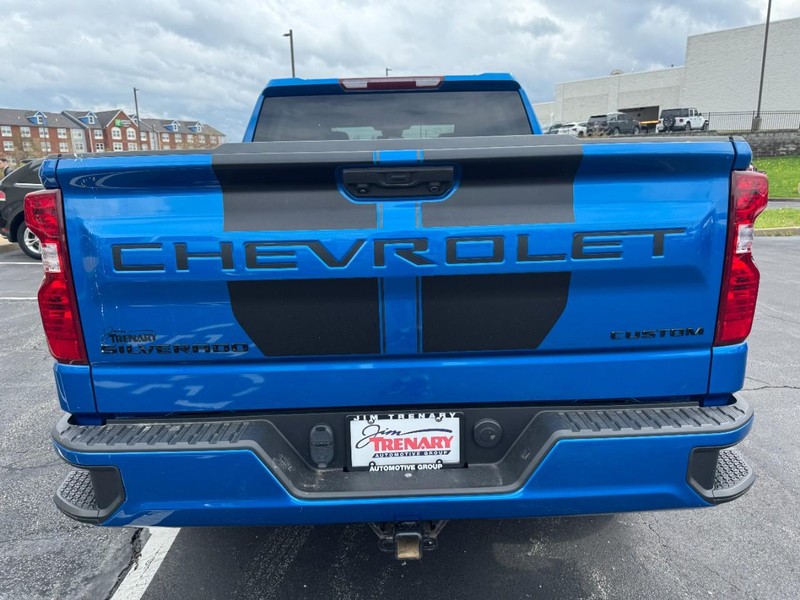 Chevrolet Silverado 1500 Vehicle Image 04