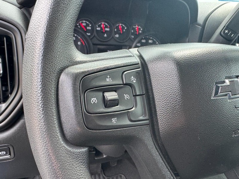 Chevrolet Silverado 1500 Vehicle Image 17