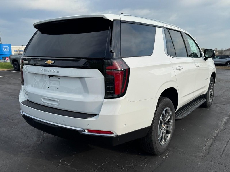 Chevrolet Tahoe Vehicle Image 03