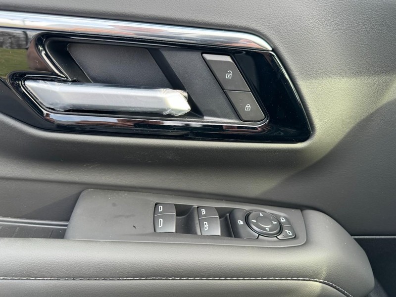 Chevrolet Tahoe Vehicle Image 09