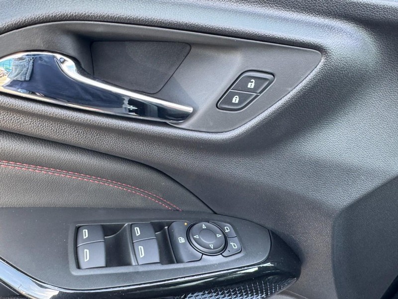 Chevrolet Trax Vehicle Image 09