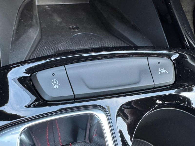 Chevrolet Trax Vehicle Image 12