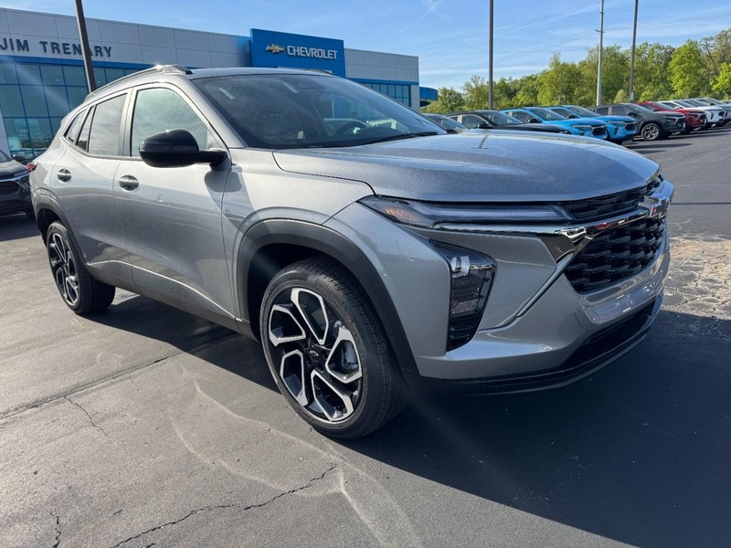 Chevrolet Trax Vehicle Image 02