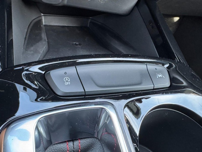 Chevrolet Trax Vehicle Image 12