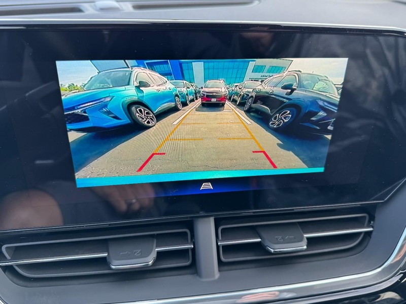 Chevrolet Trax Vehicle Image 15