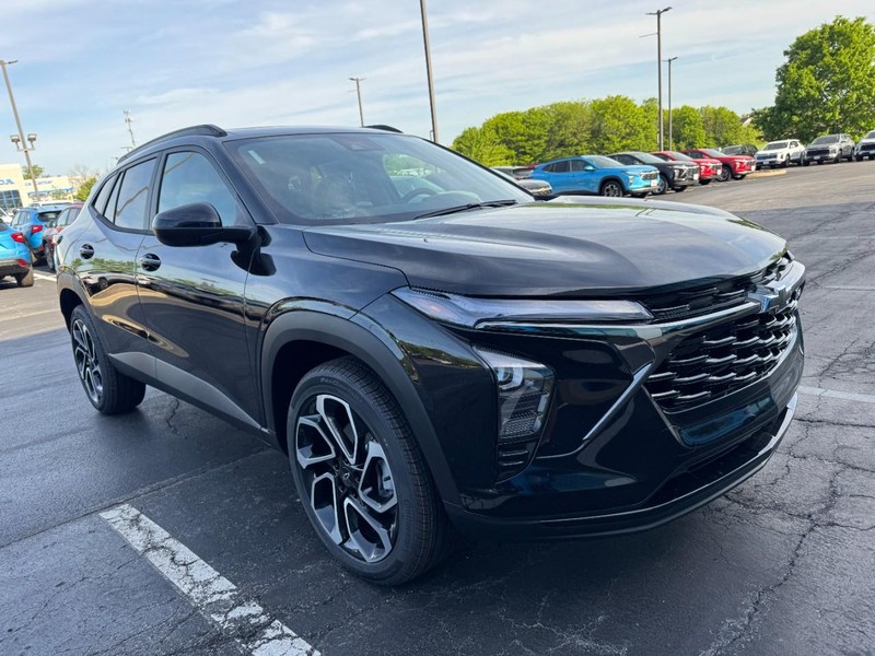 Chevrolet Trax Vehicle Image 02