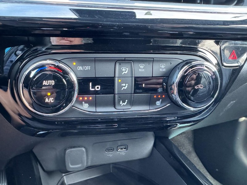 Chevrolet Trax Vehicle Image 13
