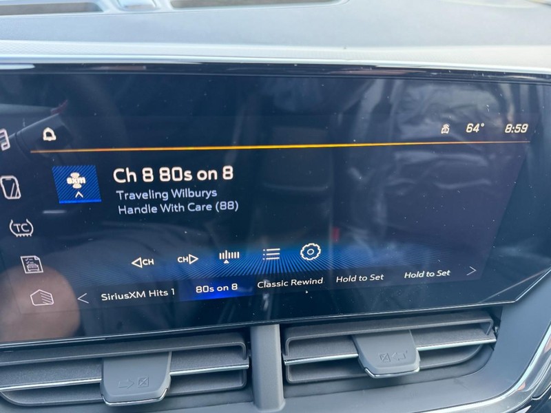 Chevrolet Trax Vehicle Image 14