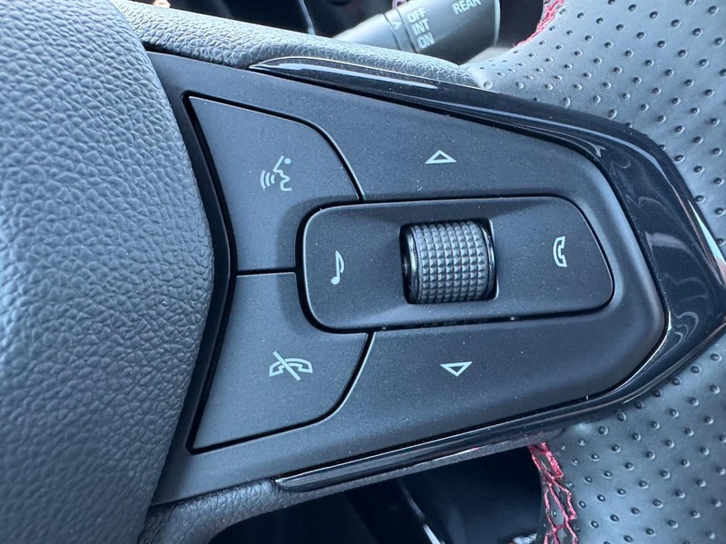 Chevrolet Trax Vehicle Image 11