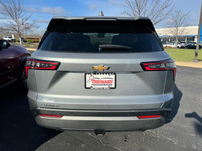 Chevrolet Equinox Vehicle Image 04