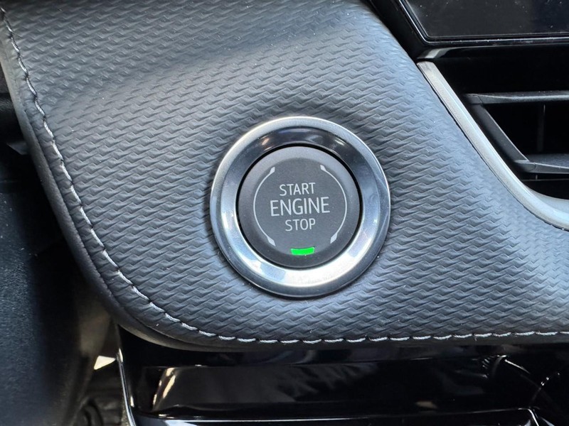 Chevrolet Equinox Vehicle Image 16