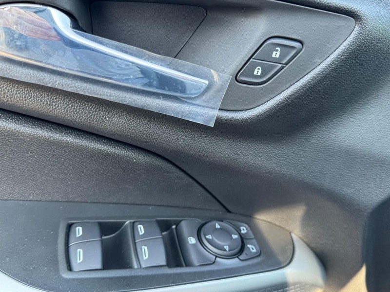 Chevrolet Trax Vehicle Image 08