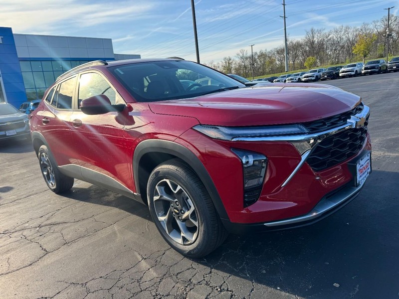 Chevrolet Trax Vehicle Image 02
