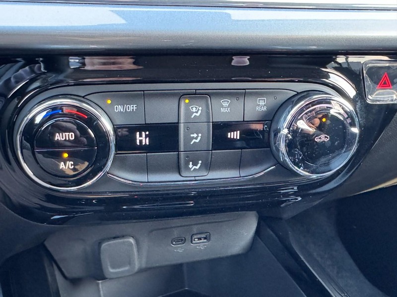 Chevrolet Trax Vehicle Image 13