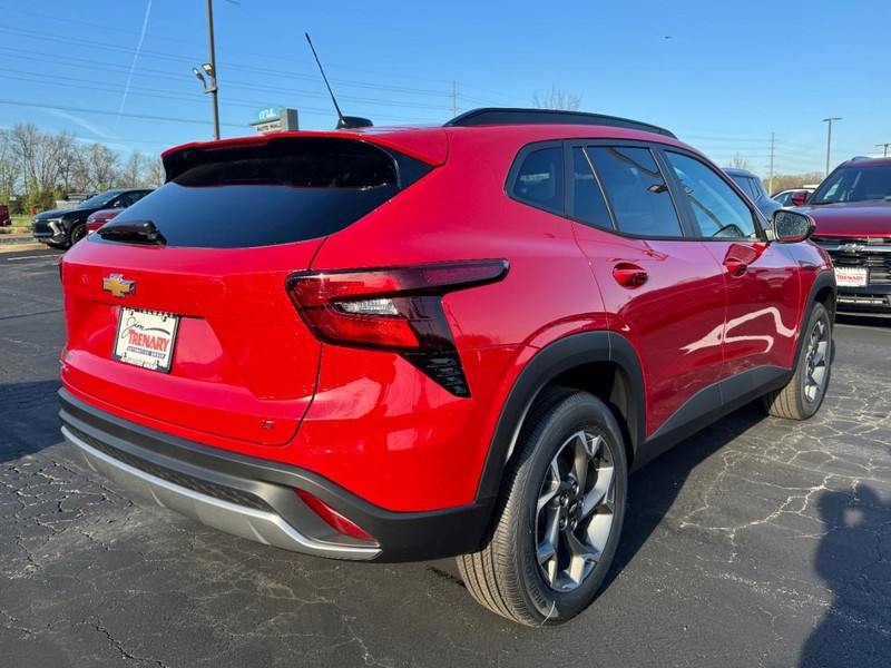 Chevrolet Trax Vehicle Image 03