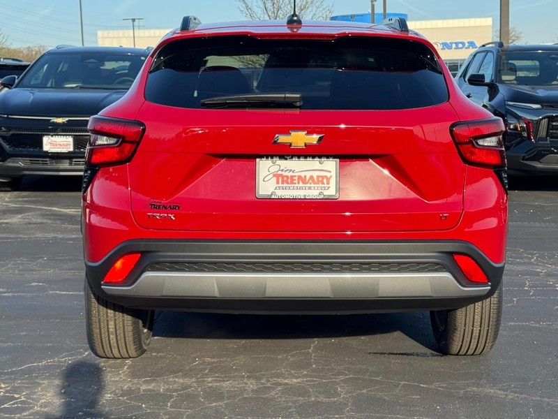 Chevrolet Trax Vehicle Image 04