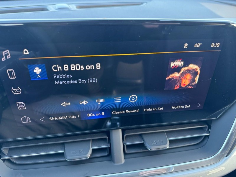 Chevrolet Trax Vehicle Image 14