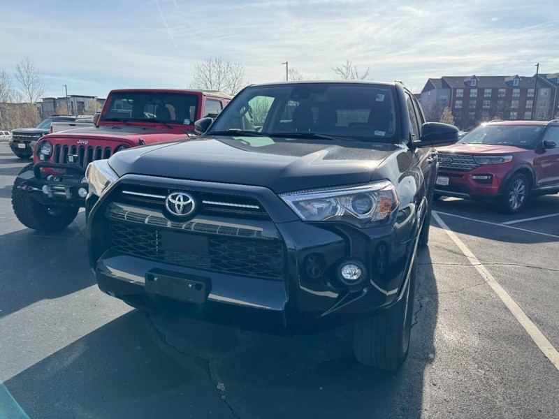 Toyota 4Runner Vehicle Image 02