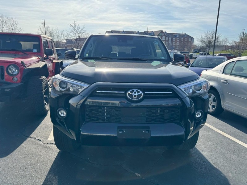 Toyota 4Runner Vehicle Image 03