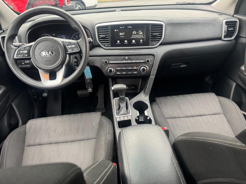 Kia Sportage Vehicle Image 10