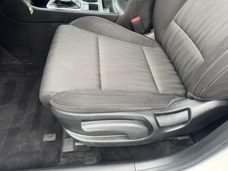 Kia Sportage Vehicle Image 13