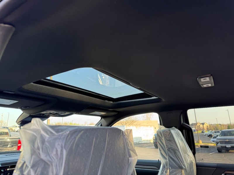 Chevrolet Silverado 1500 Vehicle Image 10