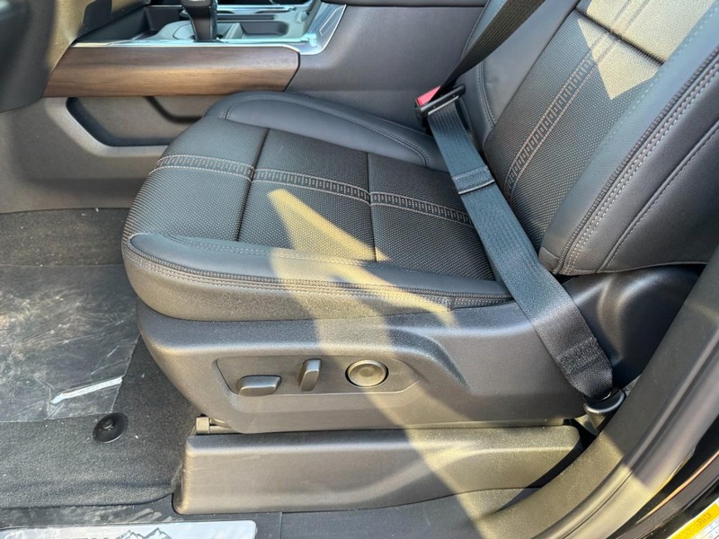 Chevrolet Silverado 1500 Vehicle Image 11