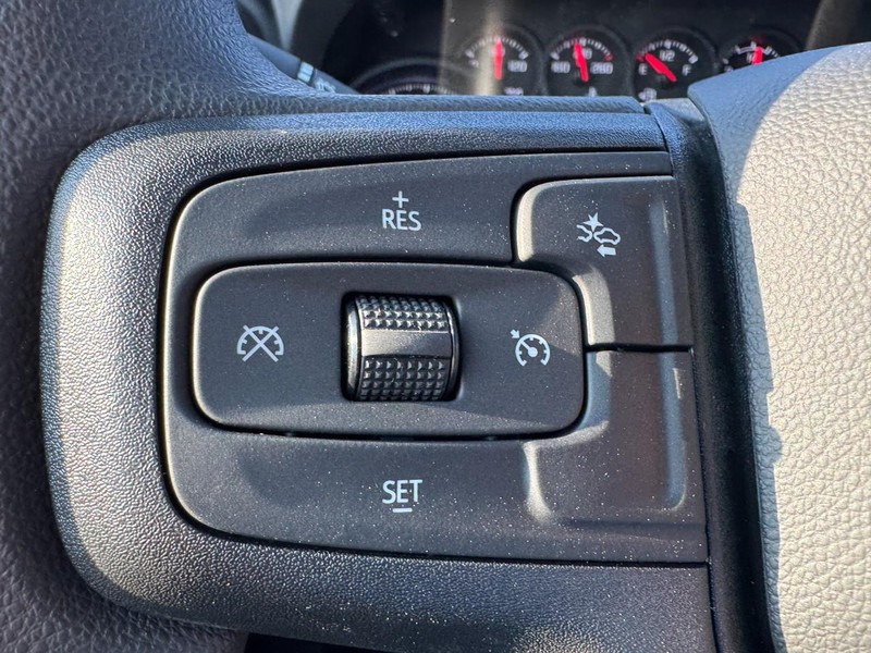 Chevrolet Silverado 1500 Vehicle Image 13