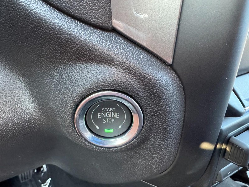 Chevrolet Silverado 1500 Vehicle Image 17