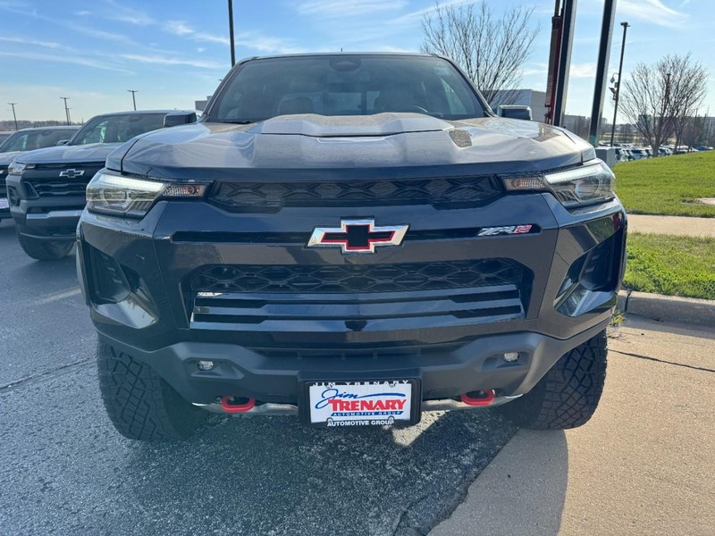 Chevrolet Colorado Vehicle Image 03